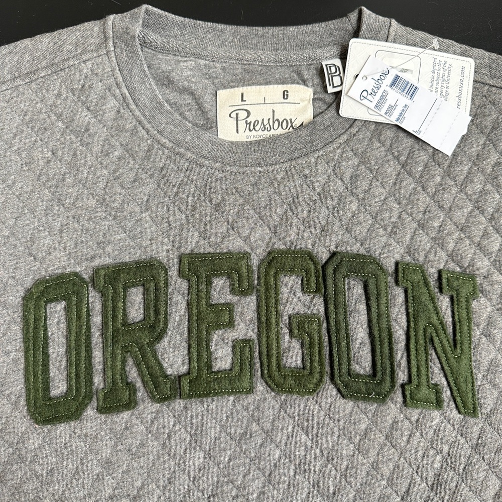UofOPressbox Women's Oregon Grey Bubble Knit Crew Pullover Sweatshirt